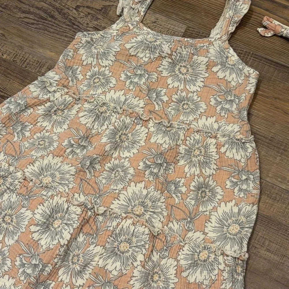 Rabbit & Bear 6T Organic quilted Dress with white and gray floral boho print
